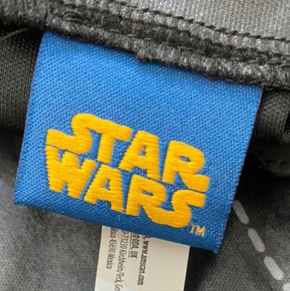 NWT Disney Star Wars Darth Vader T-Shirt Costume Boys L/XL Halloween Cosplay New - Picture 3 of 7